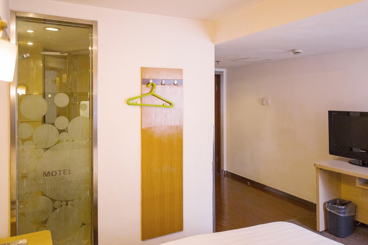 Motel Chongqing Jiefangbai Hongyadong Pedestrian Street Экстерьер фото